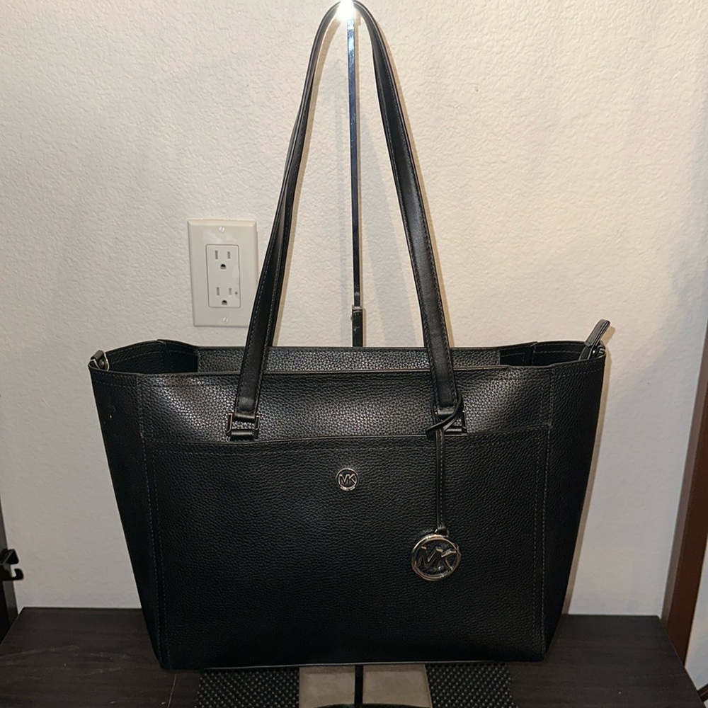 Michael Kors Maisie Large Pebbled Leather Tote Bag - Picture 1 of 11